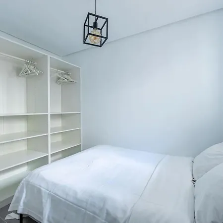 Lolas * マルベーリャ